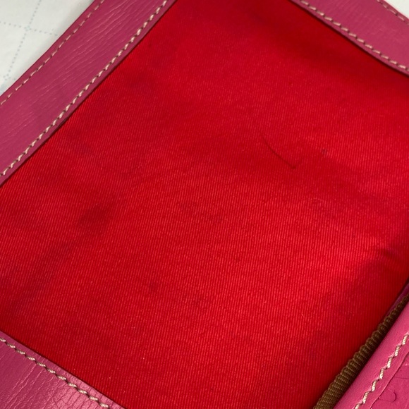 Dooney & Bourke Retro Embossed Pink Safari Crossbody Purse Shoulder Bag - Picture 14 of 16